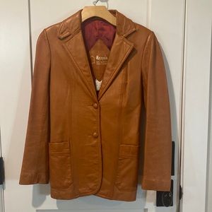 Fantastic Vintage Leather Style Coat Women’s size 5